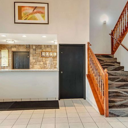 Rodeway Inn Red Oak Bagian luar foto