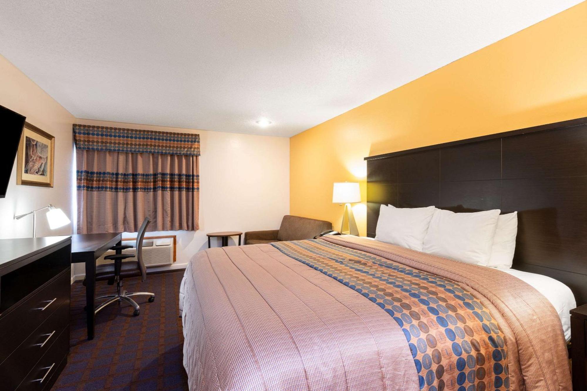 Rodeway Inn Red Oak Bagian luar foto