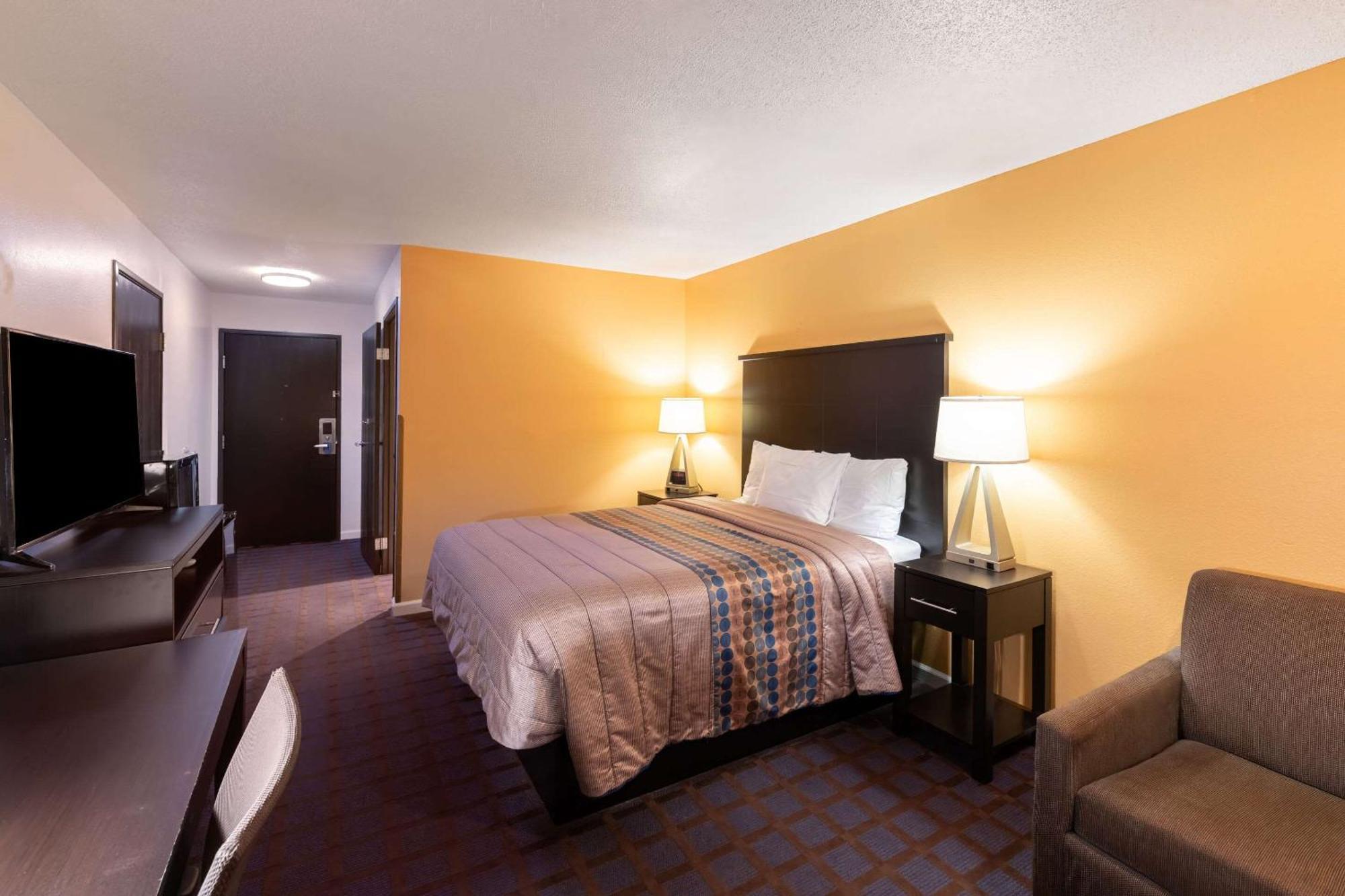 Rodeway Inn Red Oak Bagian luar foto