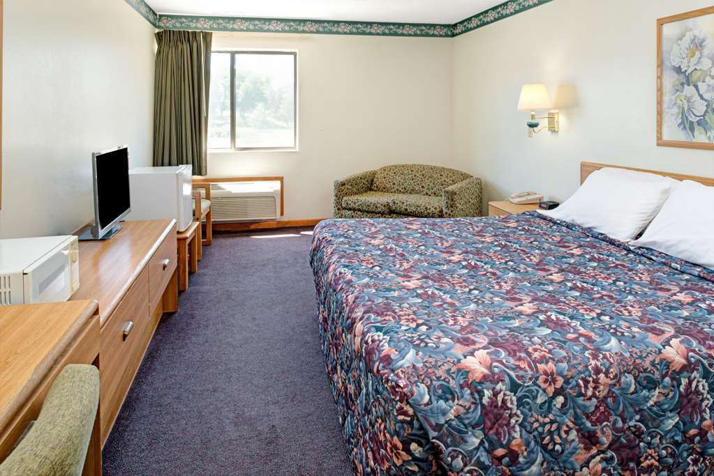 Rodeway Inn Red Oak Ruang foto