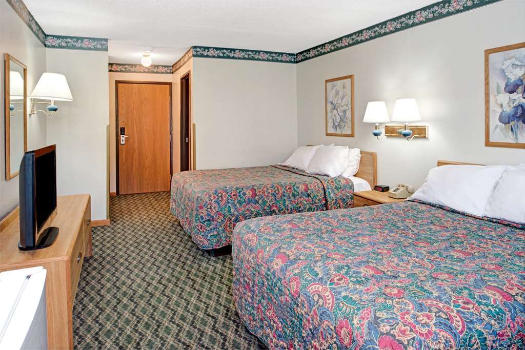 Rodeway Inn Red Oak Ruang foto